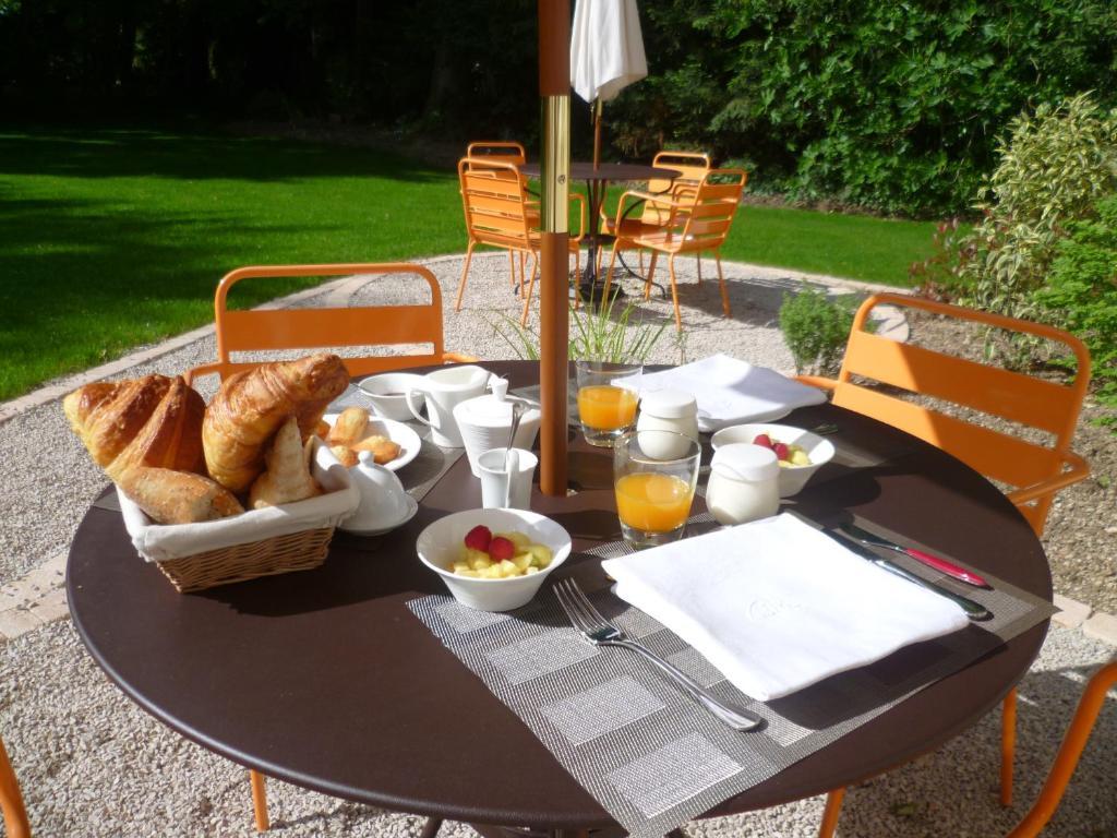 Chambres D'Hotes Le Clos Des Tilleuls Demigny Buitenkant foto